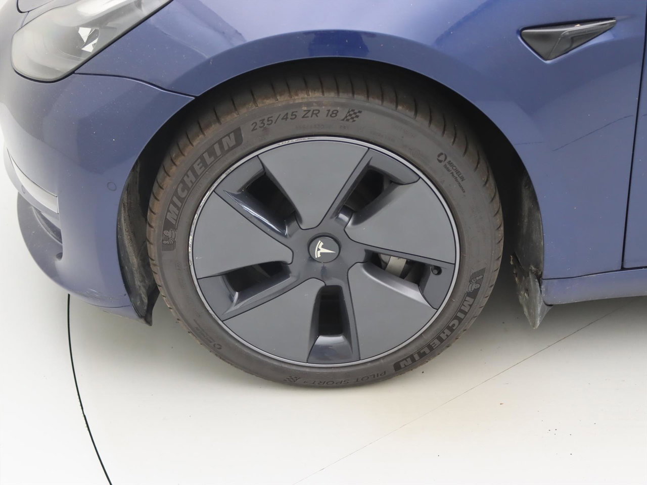 Tesla Model 3 Long-Range AWD 351pk 75 kWh 93.1% SoH UPGRADE [ WIT LEDER+AMD RYZEN+WARMTEPOMP+AUTOPILOT ] 22