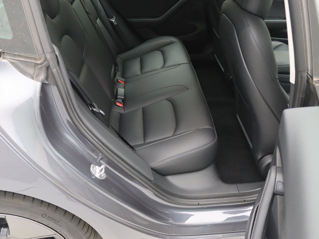 Tesla Model 3 Standard RWD Plus 93.6% SoH UPGRADE [ RYZEN AMD+LFP-ACCU+WARMTEPOMP+ENHANCED AUTOPILOT] 14