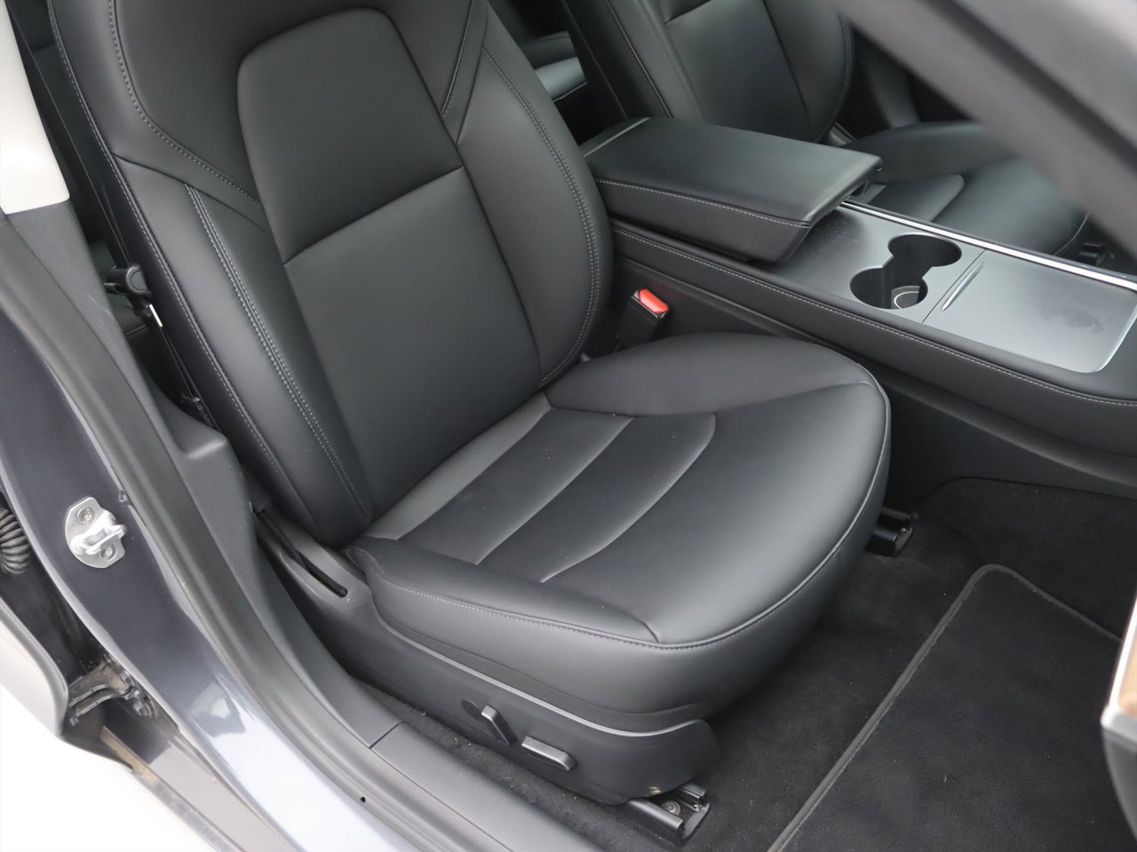 Tesla Model 3 Standard RWD Plus 93.6% SoH UPGRADE [ RYZEN AMD+LFP-ACCU+WARMTEPOMP+ENHANCED AUTOPILOT] 15