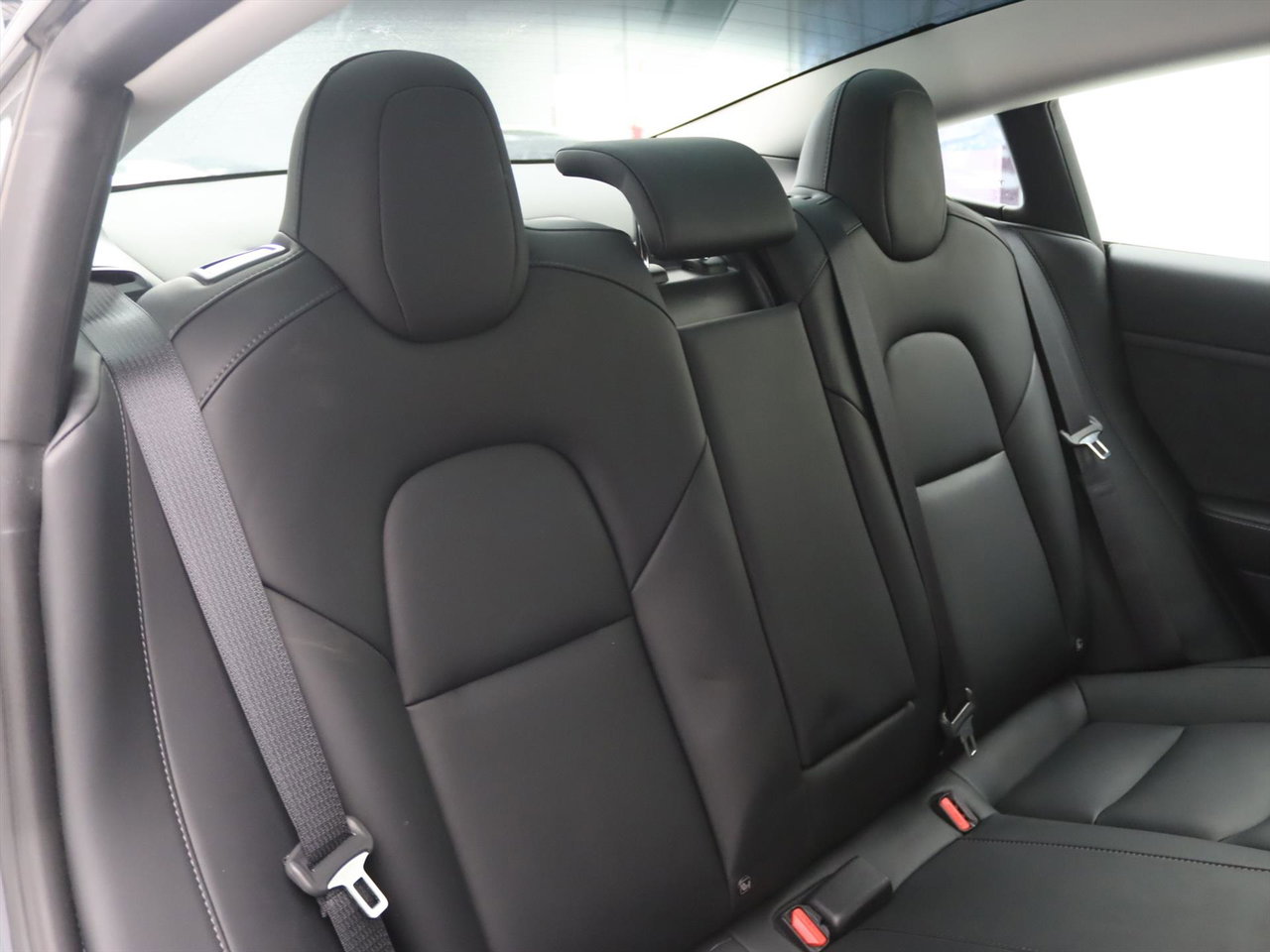 Tesla Model 3 Standard RWD Plus UPGRADE [ RYZEN AMD+LFP-ACCU+WARMTEPOMP+AUTOPILOT+60 kWh ] 16