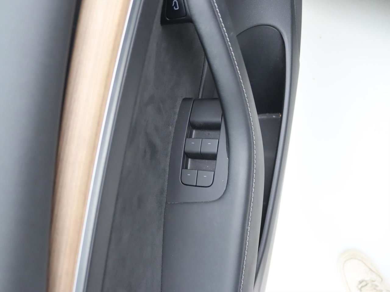 Tesla Model 3 Standard RWD Plus 95.3% SoH UPGRADE [ RYZEN AMD+LFP-ACCU+WARMTEPOMP+AUTOPILOT+60 kWh+PREMIUM AUDIO ] 24