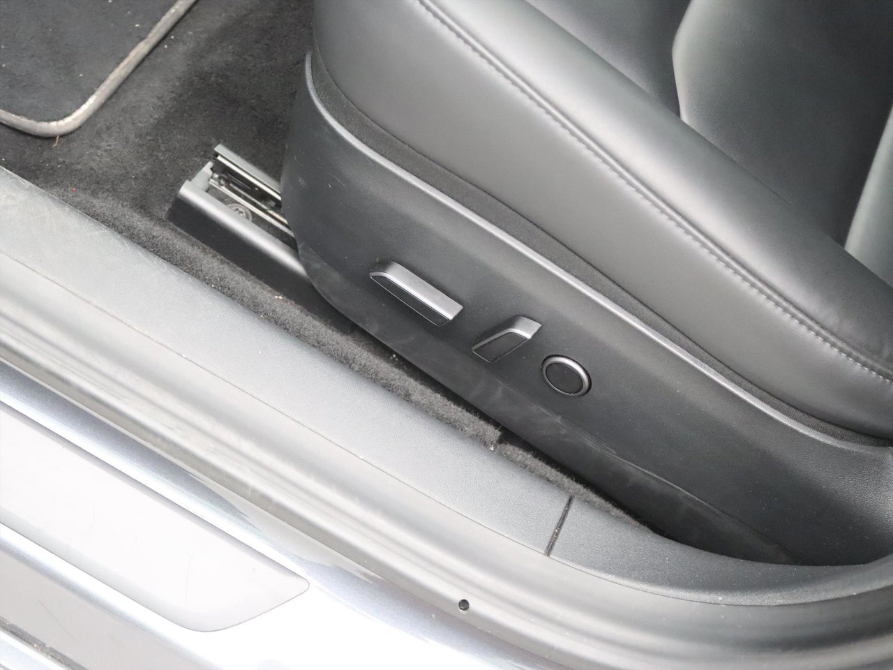 Tesla Model 3 Standard RWD Plus 95.3% SoH UPGRADE [ RYZEN AMD+LFP-ACCU+WARMTEPOMP+AUTOPILOT+60 kWh+PREMIUM AUDIO ] 25