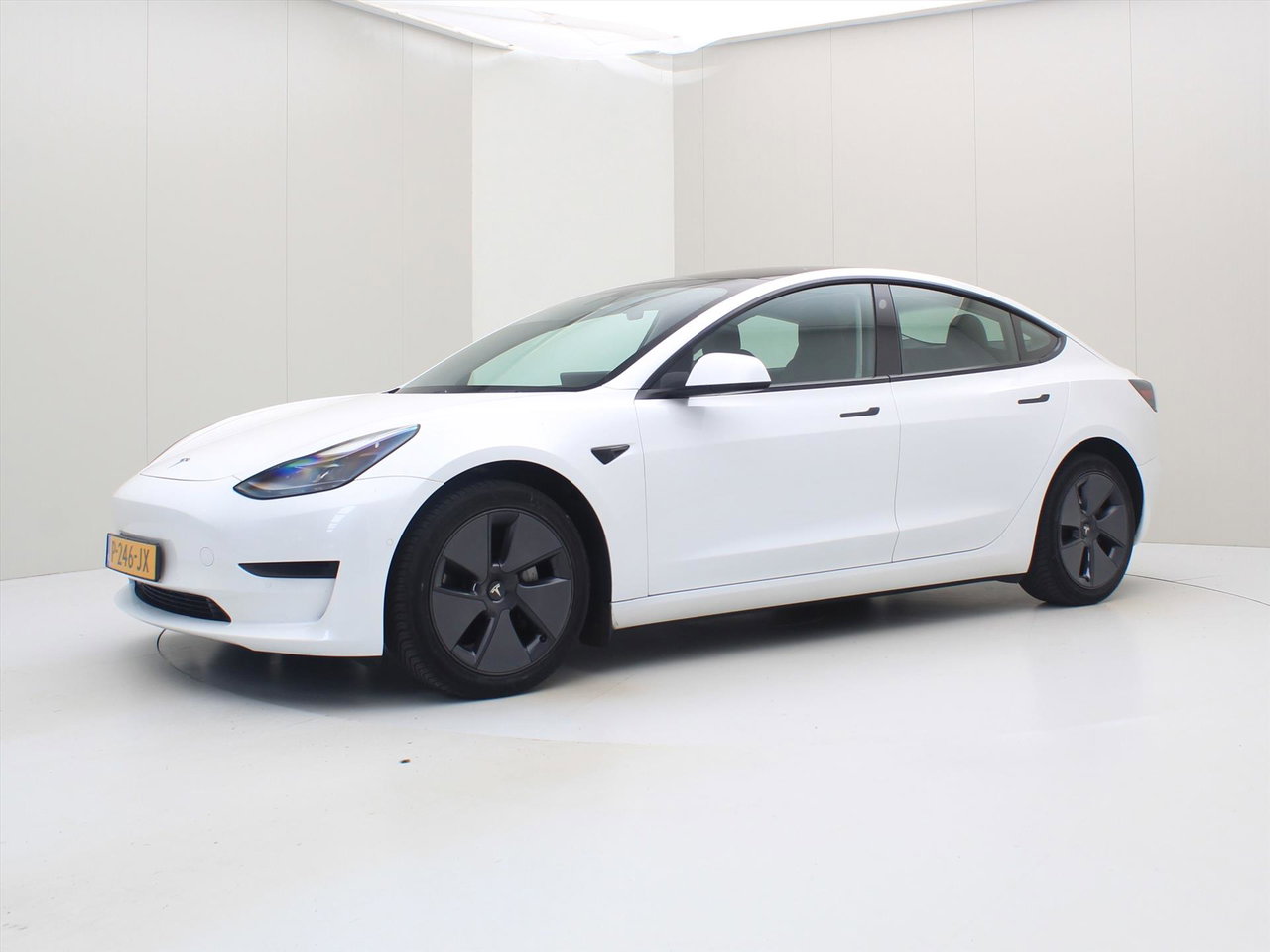 Tesla Model 3 Standard RWD Plus FACELIFT [ LFP-ACCU+WARMTEPOMP+AUTOPILOT+60 kWh+PREMIUM AUDIO ] 7