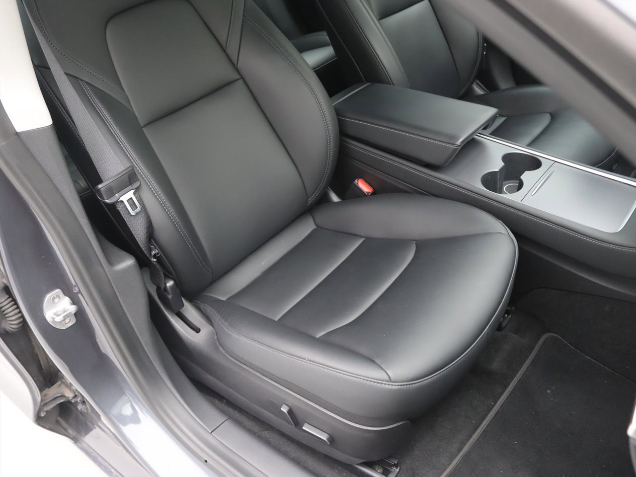 Tesla Model 3 Long-Range AWD 351pk 75 kWh UPGRADE [ RYZEN AMD+WARMTEPOMP+AUTOPILOT ] 19