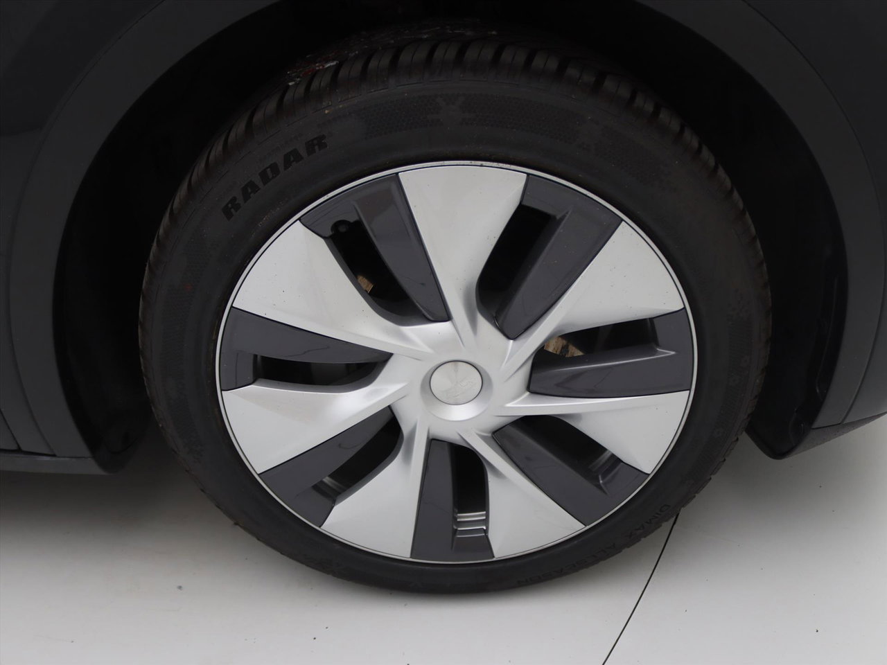 Tesla Model Y Long Range AWD 75kWh 351pk AMD RYZEN [ AUTOPILOT+19 INCH+PREMIUM AUDIO ] 13