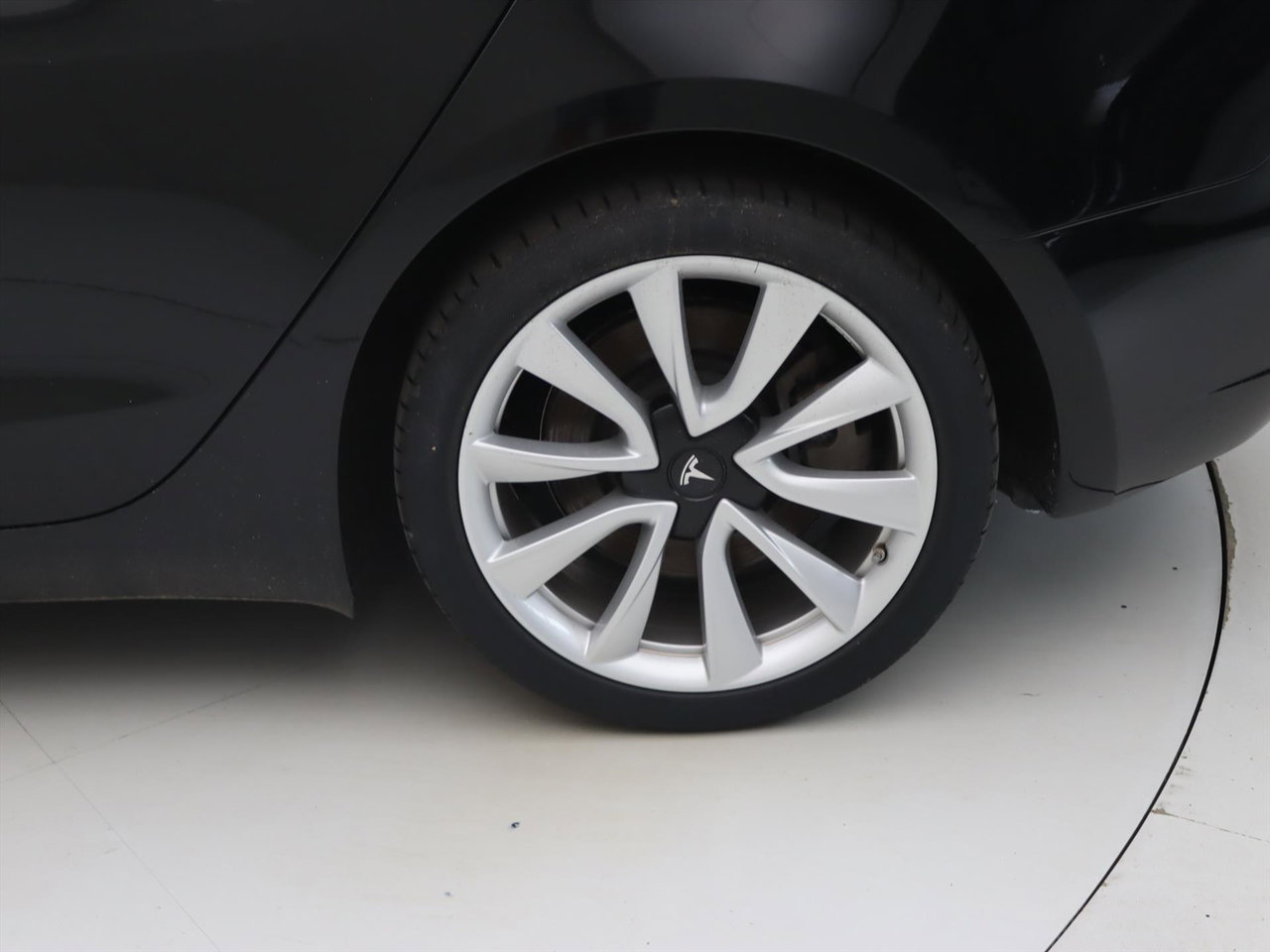 Tesla Model 3 Standard RWD Plus [ AUTOPILOT+60 kWh+PREMIUM AUDIO ] 21