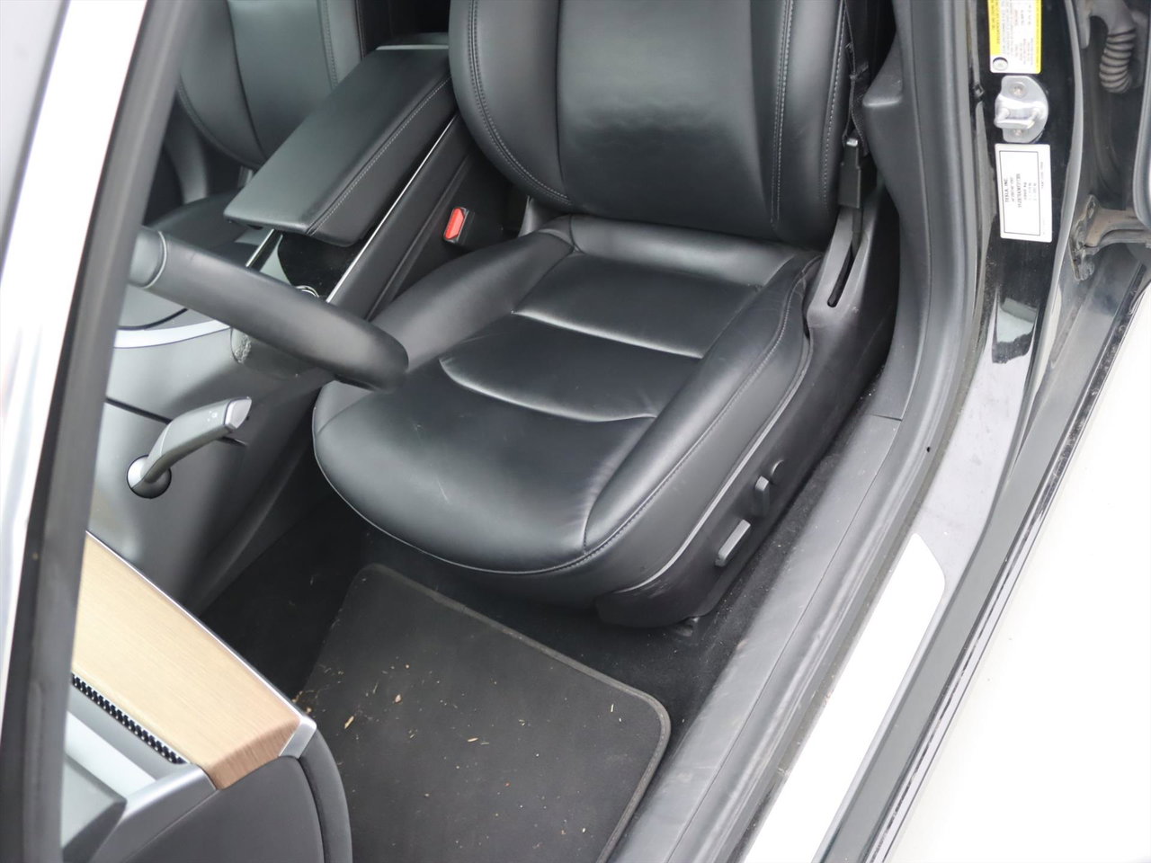 Tesla Model 3 Standard RWD Plus [ AUTOPILOT+60 kWh+PREMIUM AUDIO ] 24