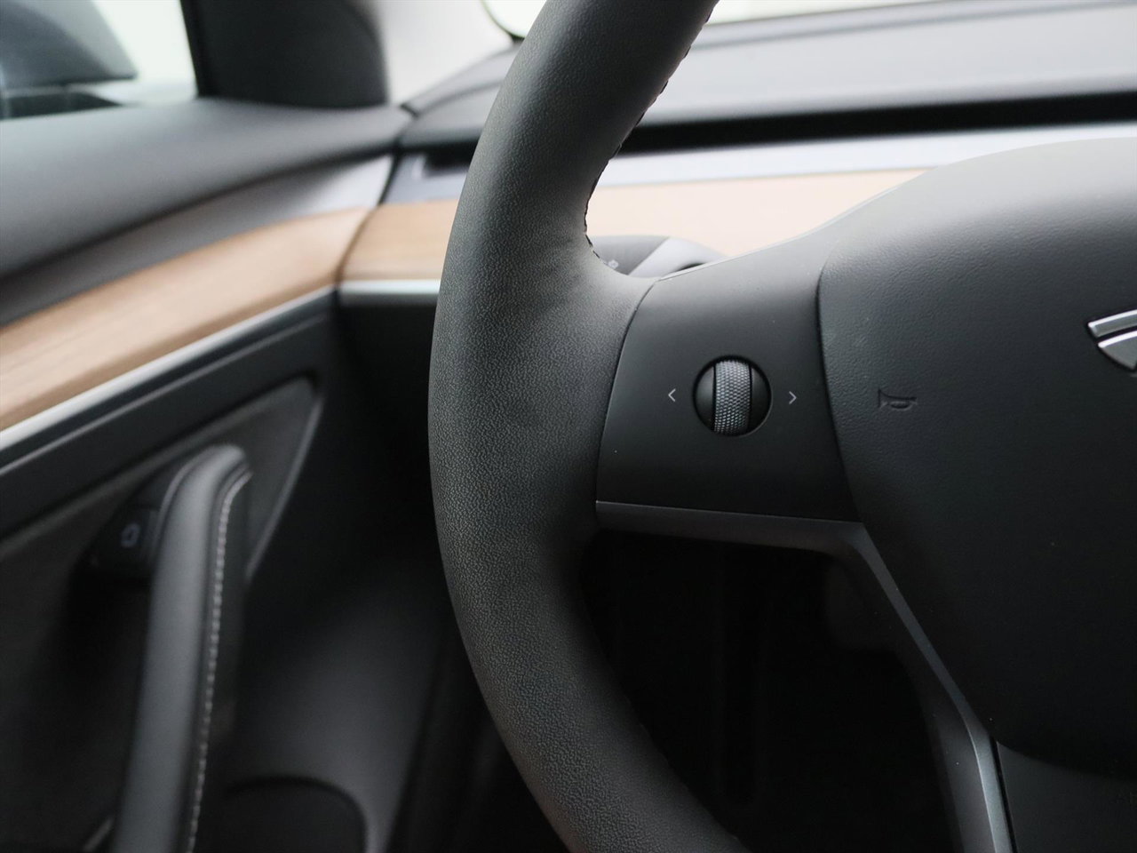Tesla Model 3 Standard RWD Plus FACELIFT [ AMD RYZEN+WARMTEPOMP+AUTOPILOT+60 kWh+PREMIUM AUDIO ] 27