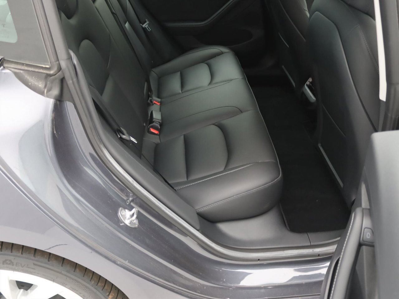 Tesla Model 3 Standard RWD Plus FACELIFT [ AMD RYZEN+WARMTEPOMP+AUTOPILOT+60 kWh+PREMIUM AUDIO ] 15