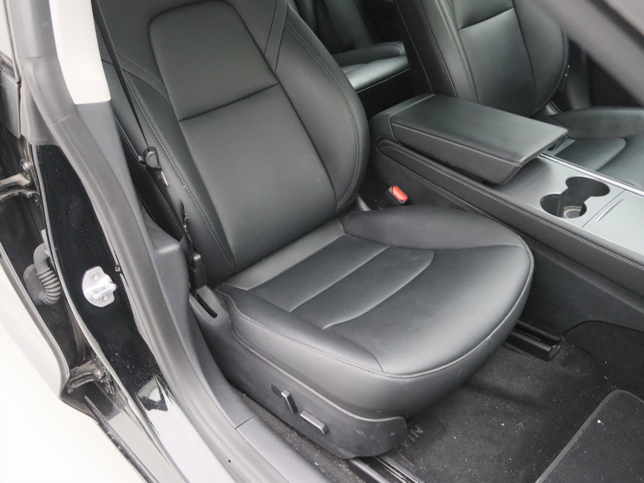 Tesla Model 3 Standard RWD Plus FACELIFT 95% SoH [ AMD RYZEN+WARMTEPOMP+AUTOPILOT+60 kWh+PREMIUM AUDIO ] 18