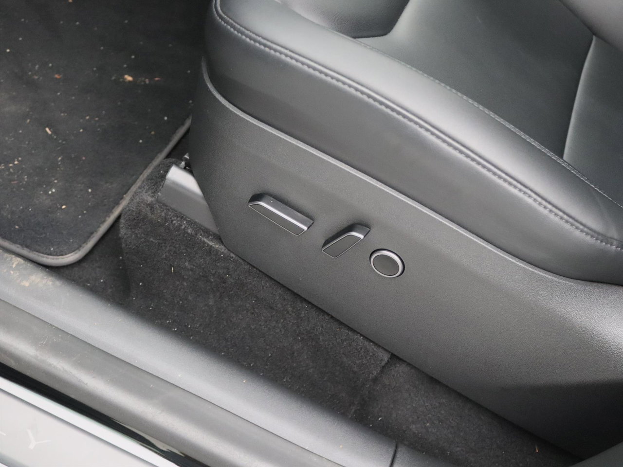 Tesla Model Y Long Range AWD 75kWh 351pk 92.5% SoH [ AMD RYZEN+AUTOPILOT+19 INCH+PREMIUM AUDIO ] 26