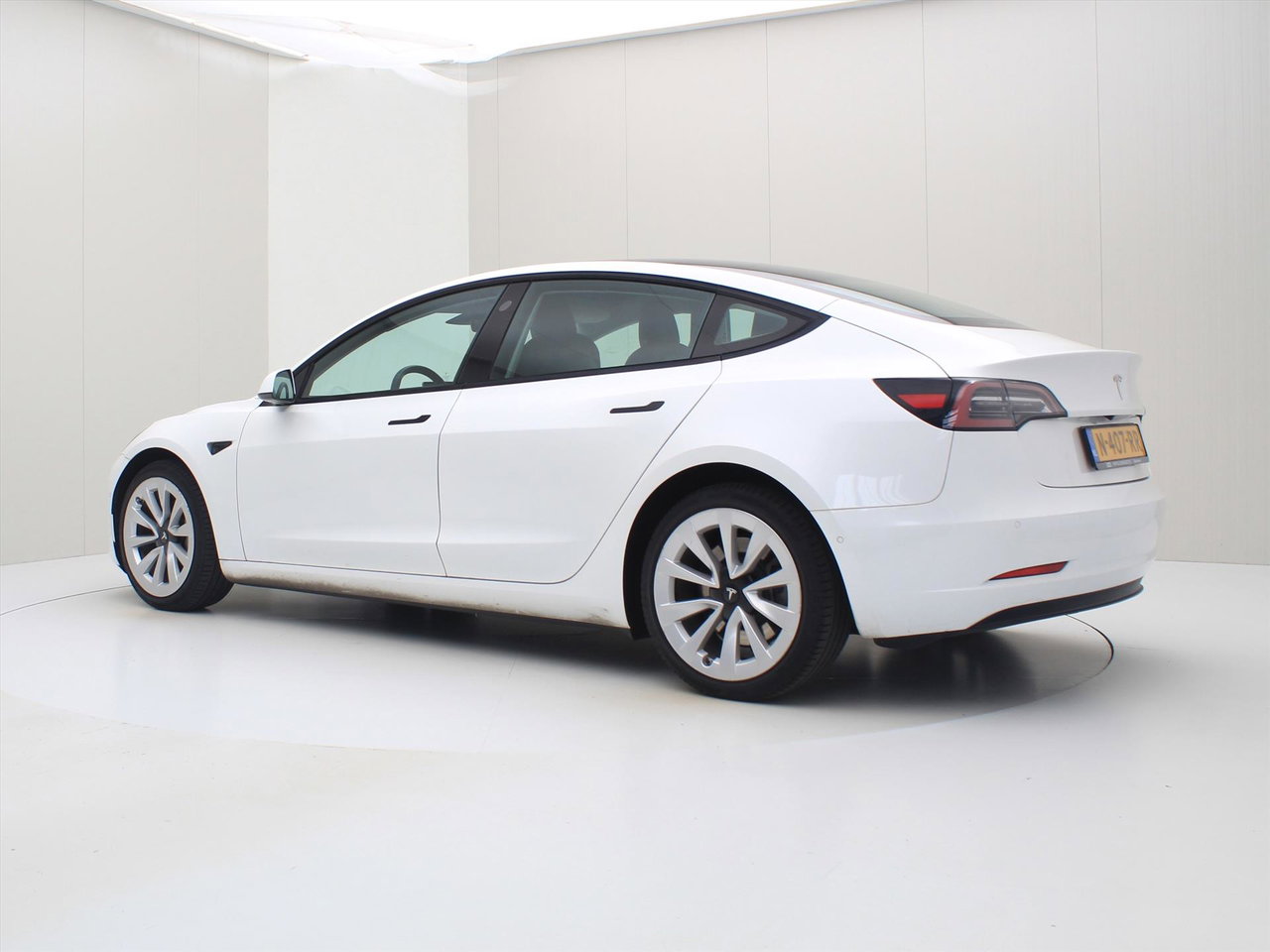 Tesla Model 3 Long-Range AWD 351pk 75 kWh 93% SoH FACELIFT [ WARMTEPOMP+AUTOPILOT+620KM WLTP+ ] 3