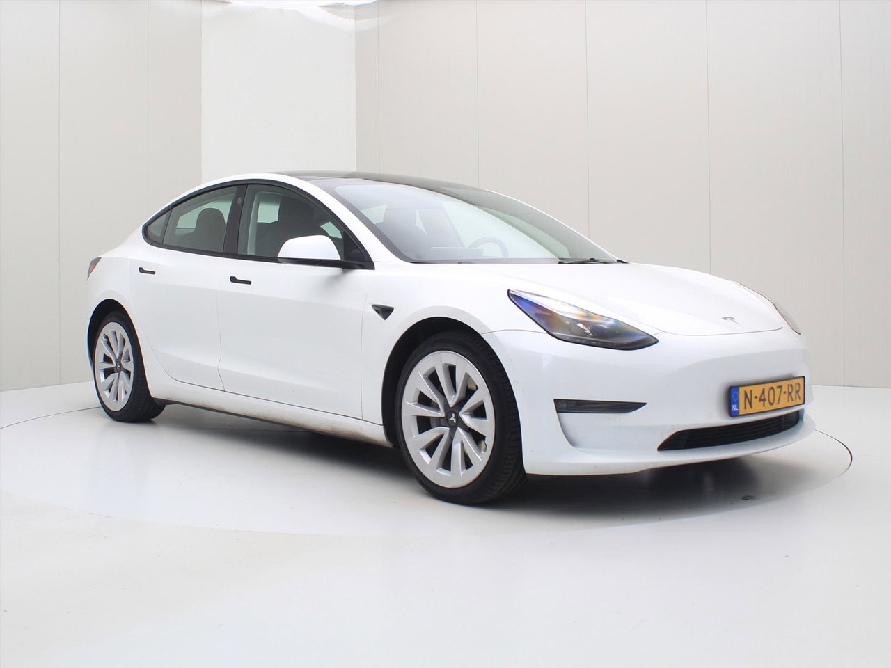 Tesla Model 3 Long-Range AWD 351pk 75 kWh 93% SoH FACELIFT [ WARMTEPOMP+AUTOPILOT+620KM WLTP+ ] 4