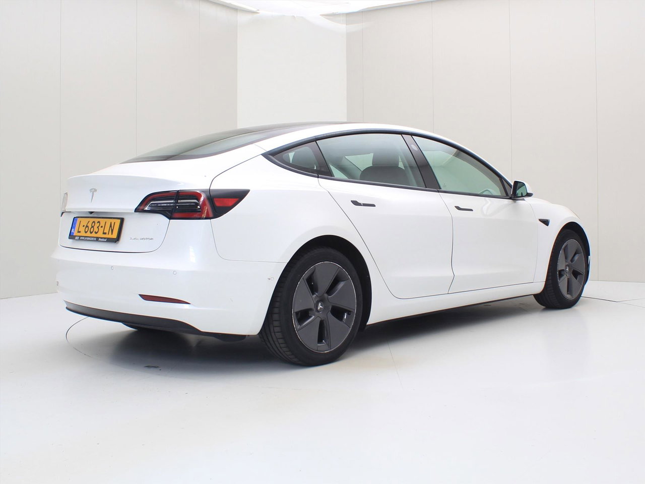 Tesla Model 3 Long-Range AWD 351pk 75 kWh 98.9% SoH FACELIFT [ WARMTEPOMP+AUTOPILOT+PREMIUM AUDIO ] 2