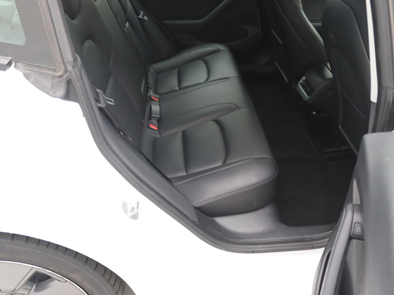 Tesla Model 3 Long-Range AWD 351pk 75 kWh 98.9% SoH FACELIFT [ WARMTEPOMP+AUTOPILOT+PREMIUM AUDIO ] 16