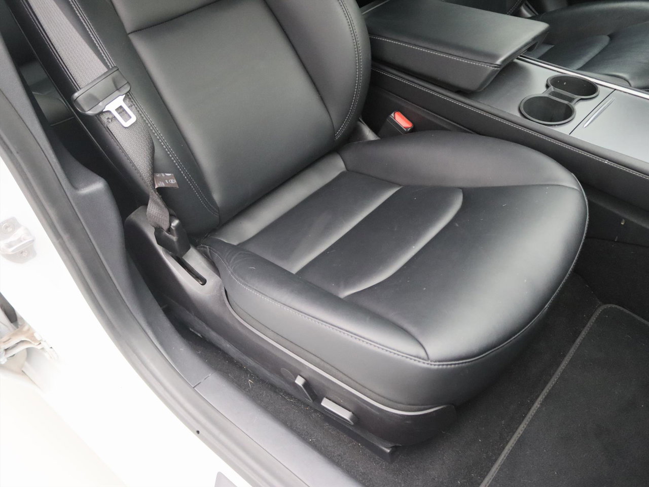 Tesla Model 3 Long-Range AWD 351pk 75 kWh 98.9% SoH FACELIFT [ WARMTEPOMP+AUTOPILOT+PREMIUM AUDIO ] 20