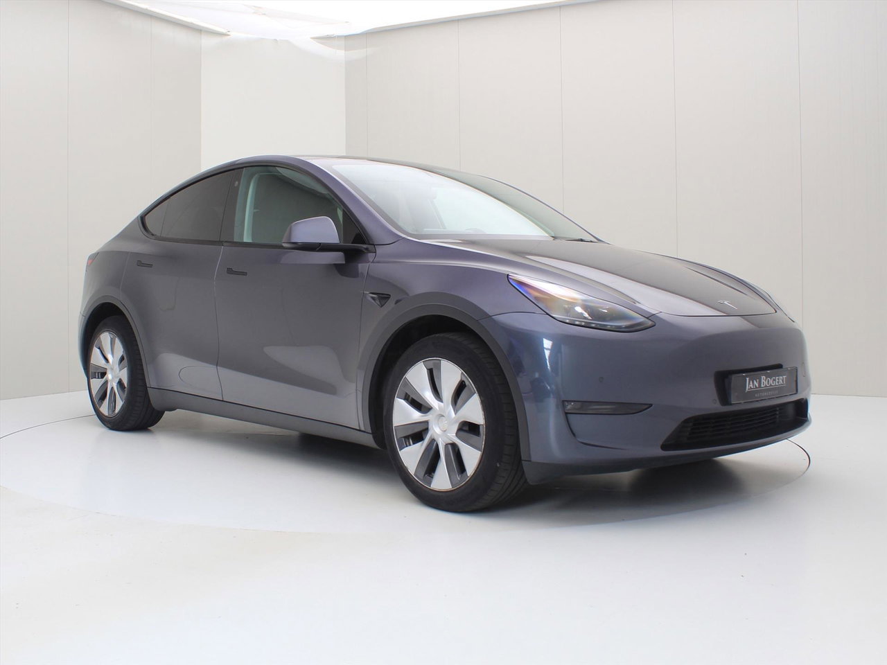 Tesla Model Y Long Range AWD 75kWh 351pk AMD RYZEN [ AUTOPILOT+19 INCH+PREMIUM AUDIO ] 4