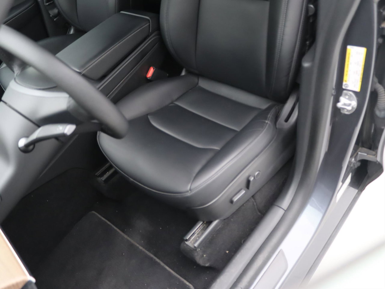 Tesla Model Y Long Range AWD 75kWh 351pk AMD RYZEN [ AUTOPILOT+19 INCH+PREMIUM AUDIO ] 17