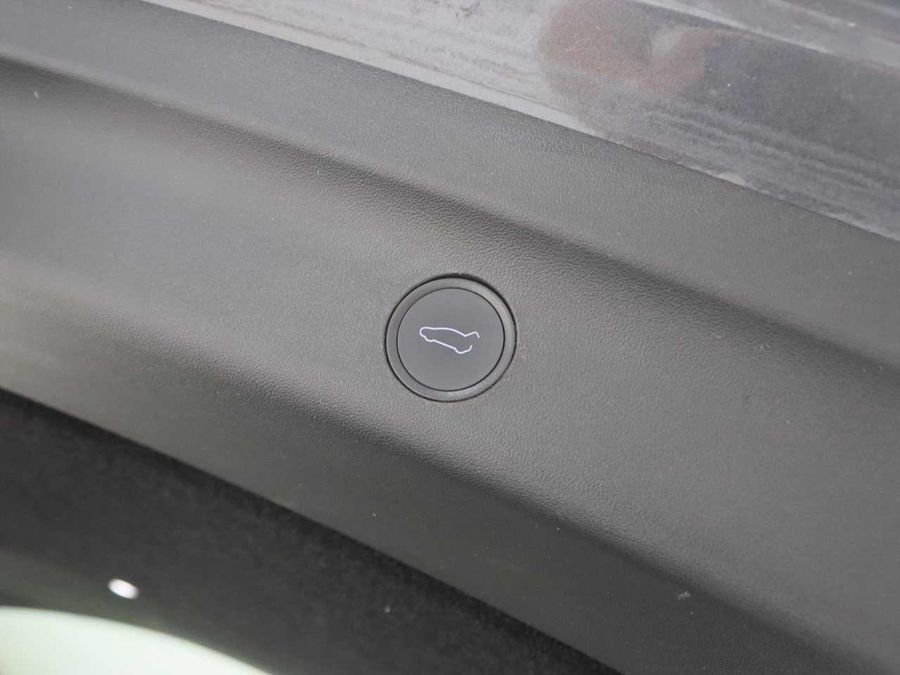 Tesla Model Y Long Range AWD 75kWh 351pk AMD RYZEN [ AUTOPILOT+19 INCH+PREMIUM AUDIO ] 25
