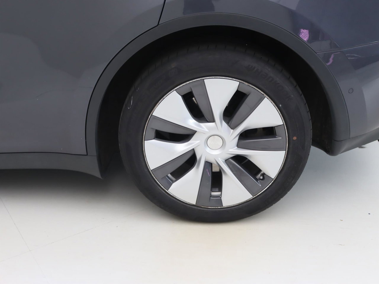 Tesla Model Y Long Range AWD 75kWh 351pk AMD RYZEN [ AUTOPILOT+19 INCH+PREMIUM AUDIO ] 12
