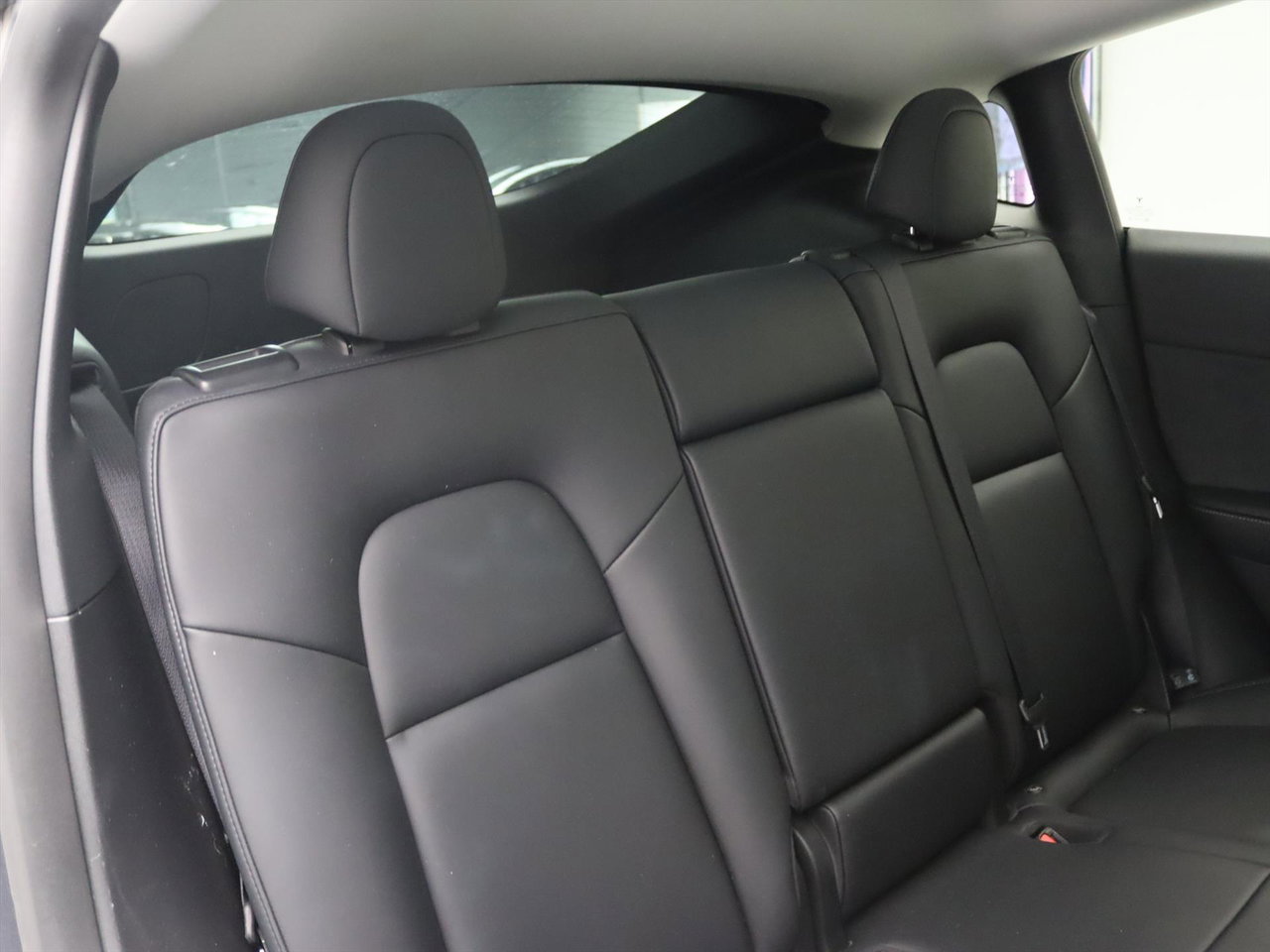 Tesla Model Y Long Range AWD 75kWh 351pk AMD RYZEN [ AUTOPILOT+19 INCH+PREMIUM AUDIO ] 14