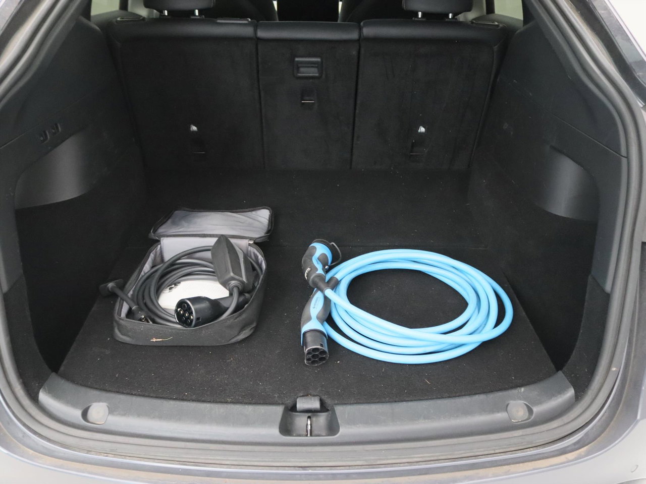 Tesla Model Y Long Range AWD 75kWh 351pk AMD RYZEN [ AUTOPILOT+19 INCH+PREMIUM AUDIO ] 24