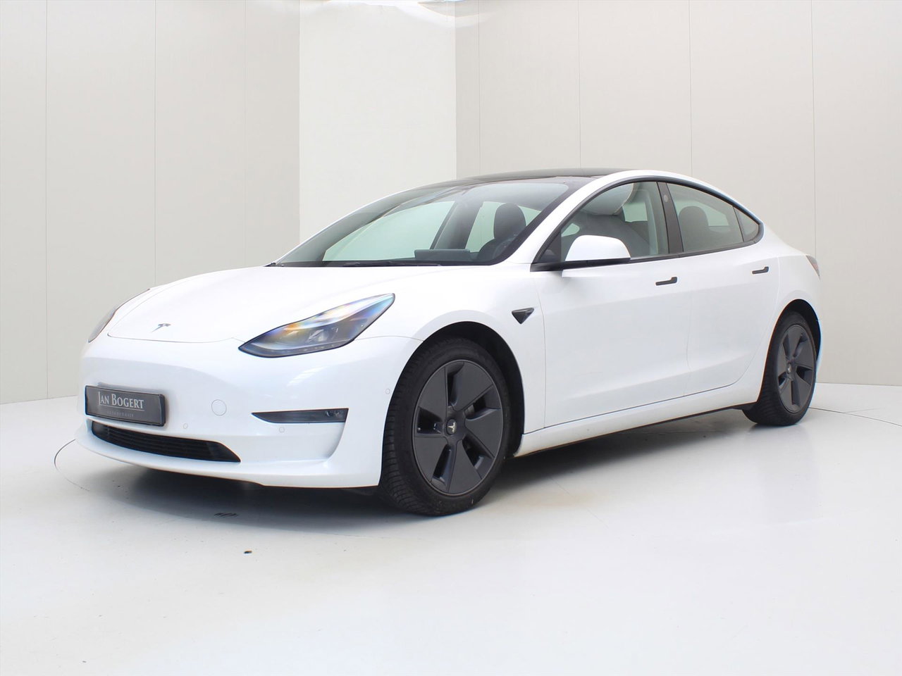 Tesla Model 3 Long-Range AWD 351pk 75 kWh FACELIFT [ TREKHAAK+WARMTEPOMP+AUTOPILOT+620KM WLTP+PREMIUM AUDIO ]