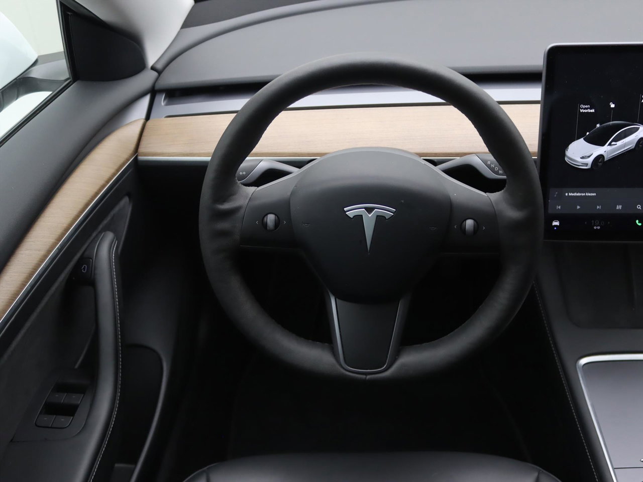 Tesla Model 3 Standard RWD Plus 90% SoH [ LFP-ACCU+AUTOPILOT+60 kWh+PREMIUM AUDIO ] 18