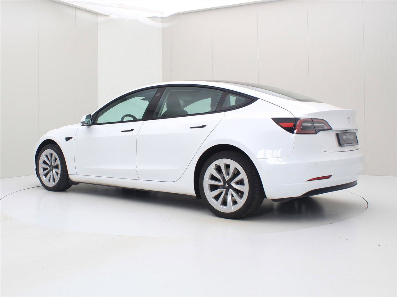 Tesla Model 3 Long-Range AWD 351pk 75 kWh UPGRADE [ AMD RYZEN+WARMTEPOMP+AUTOPILOT ] 3