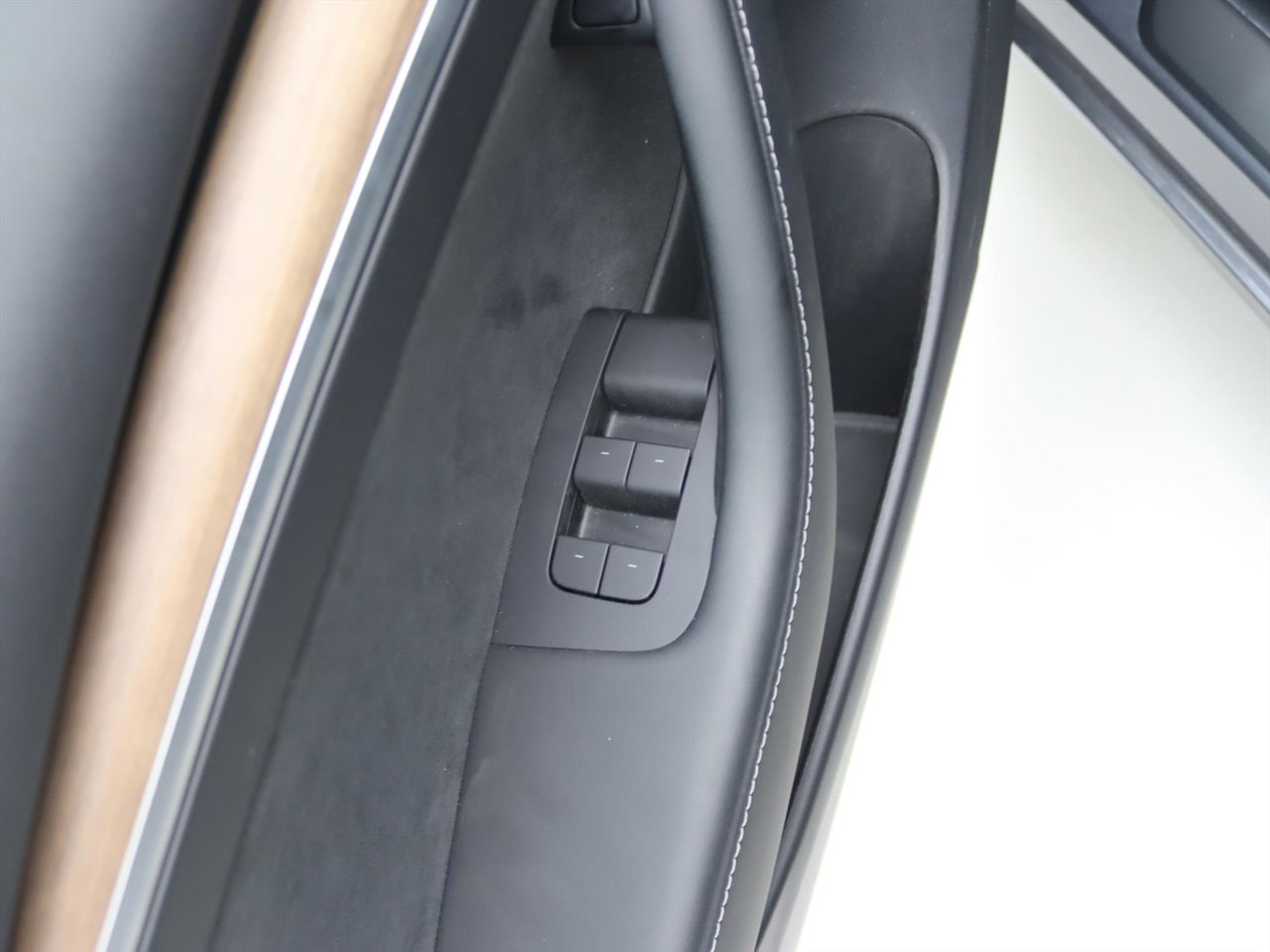 Tesla Model 3 Long-Range AWD 351pk 75 kWh 93.8% SoH UPGRADE [ RYZEN AMD+WARMTEPOMP+AUTOPILOT+PREMIUM AUDIO ] 22