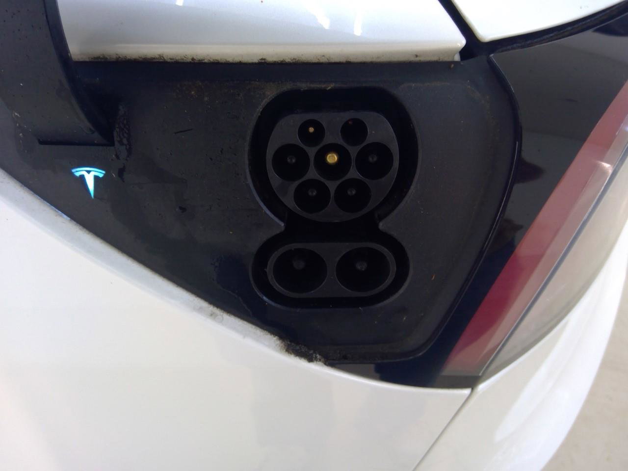 Tesla Model 3 Performance AWD 486pk 75 kWh 87.7% SoH FACELIFT [ AUTOPILOT+567KM WLTP+PREMIUM AUDIO ] 9
