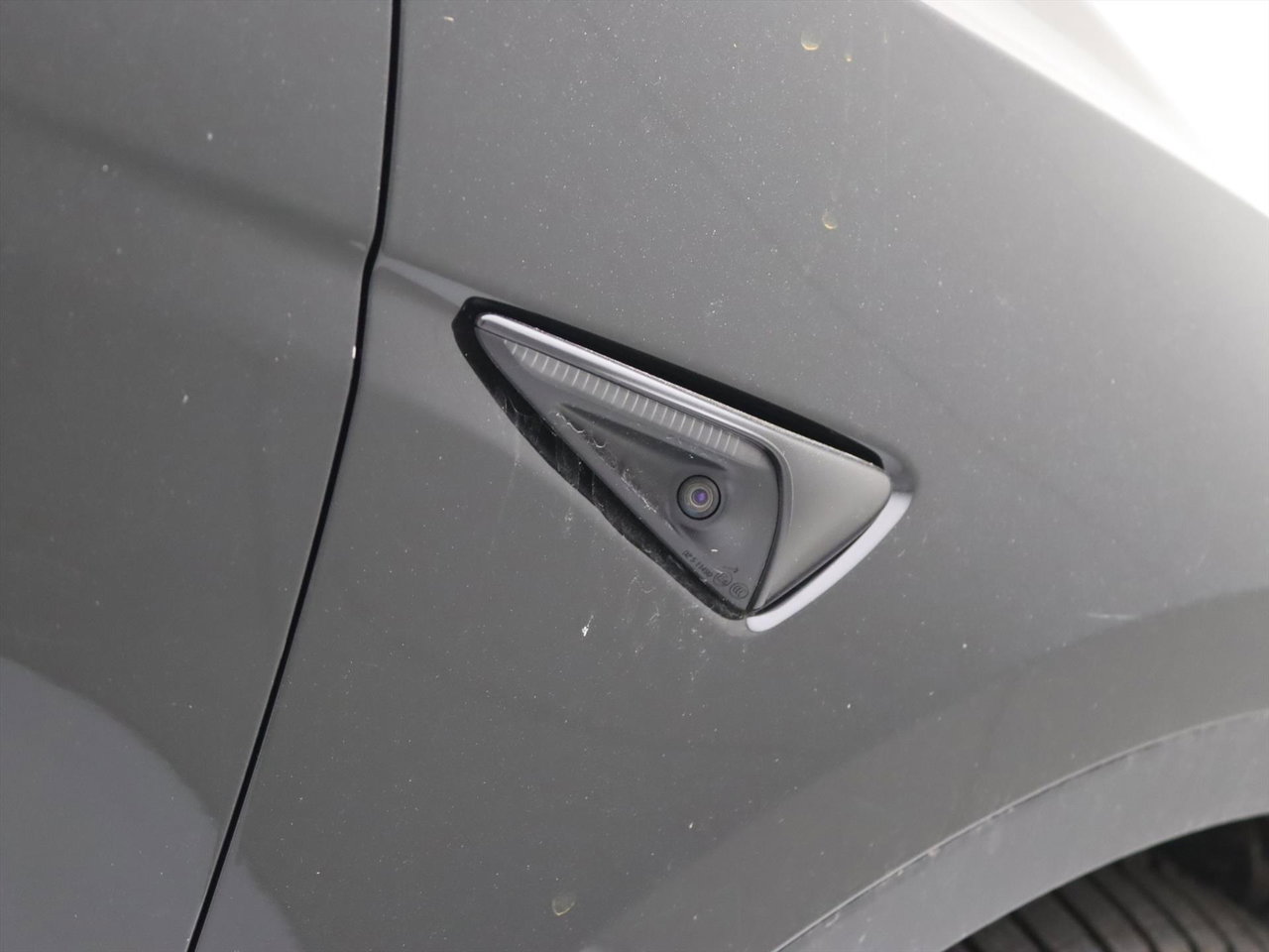Tesla Model Y Long Range AWD 75kWh 351pk 94.1% SoH AMD RYZEN [ AUTOPILOT+19 INCH+PREMIUM AUDIO ] 16