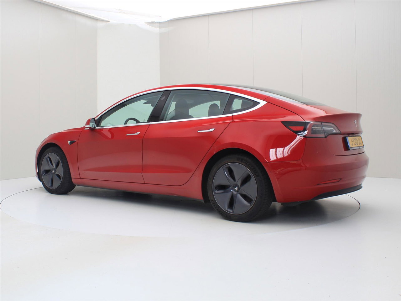 Tesla Model 3 Long-Range AWD 351pk 75 kWh 86% SOH [ AUTOPILOT+620KM WLTP+PREMIUM AUDIO ] 4
