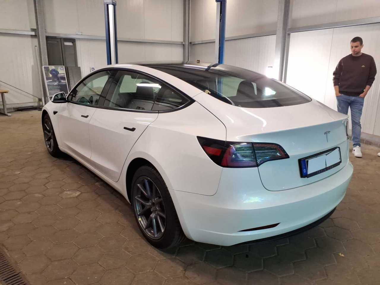 Tesla Model 3 Standard RWD Plus 93.7% SoH UPGRADE [ AMD RYZEN+LFP-ACCU+WARMTEPOMP+AUTOPILOT ] 6