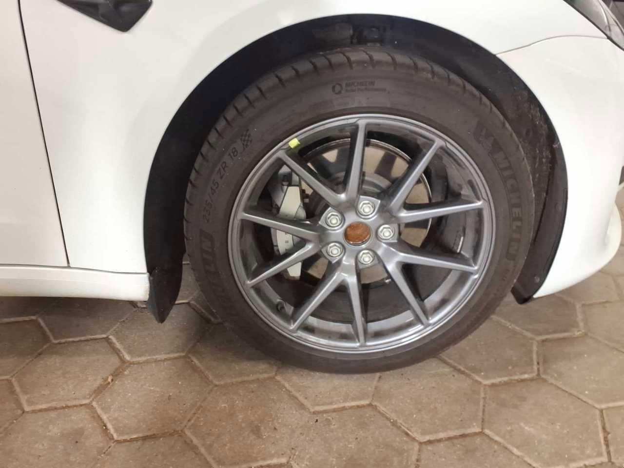 Tesla Model 3 Standard RWD Plus 93.7% SoH UPGRADE [ AMD RYZEN+LFP-ACCU+WARMTEPOMP+AUTOPILOT ] 9