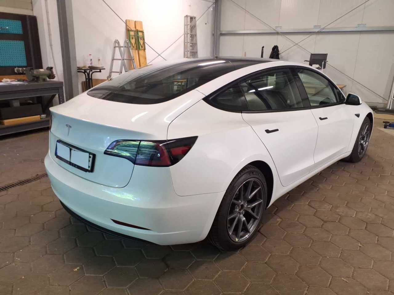 Tesla Model 3 Standard RWD Plus 93.7% SoH UPGRADE [ AMD RYZEN+LFP-ACCU+WARMTEPOMP+AUTOPILOT ] 5