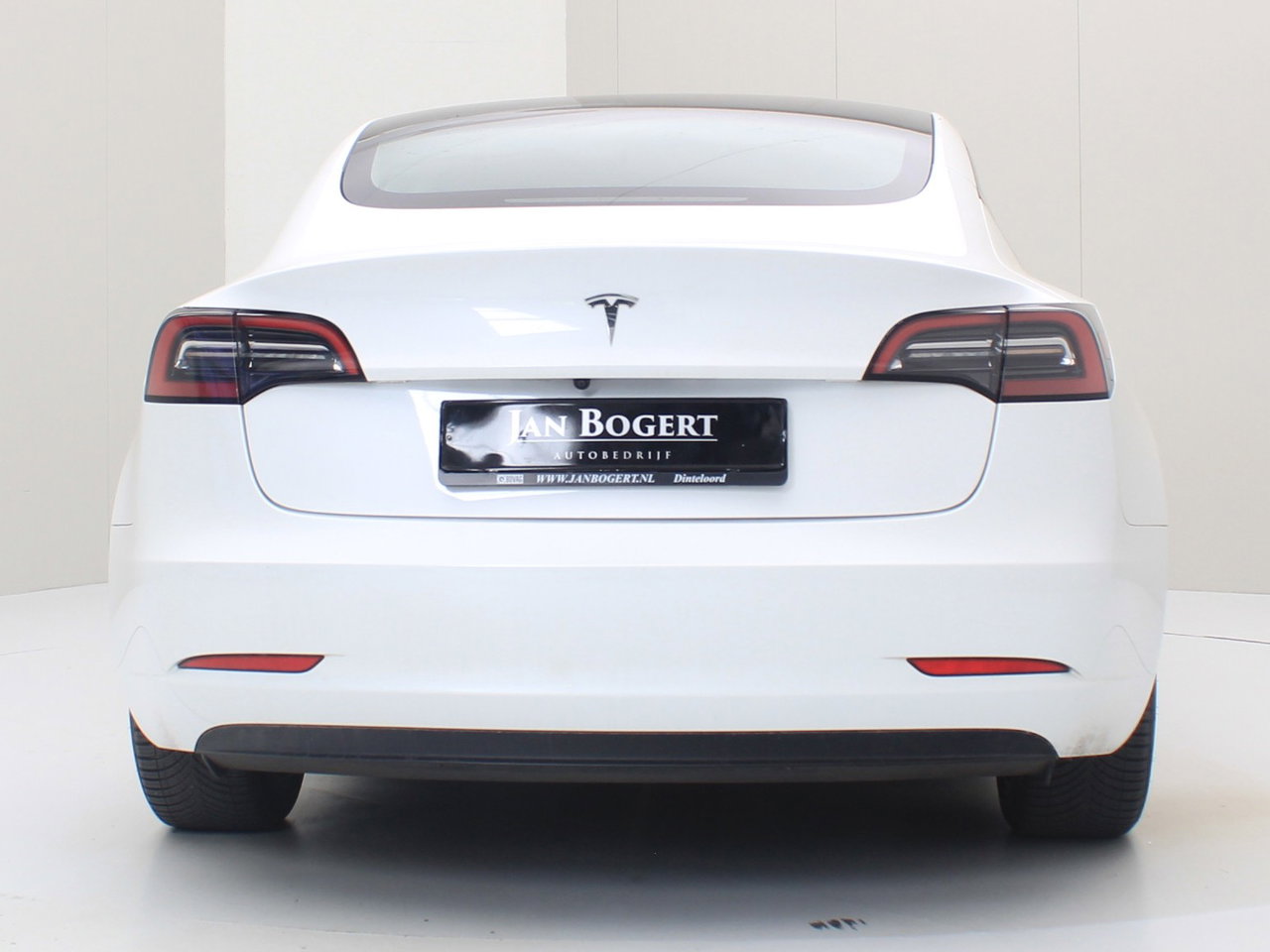 Tesla Model 3 Standard RWD Plus 96,3% SoH UPGRADE [ AMD RYZEN+LFP-ACCU+WARMTEPOMP+AUTOPILOT ] 8