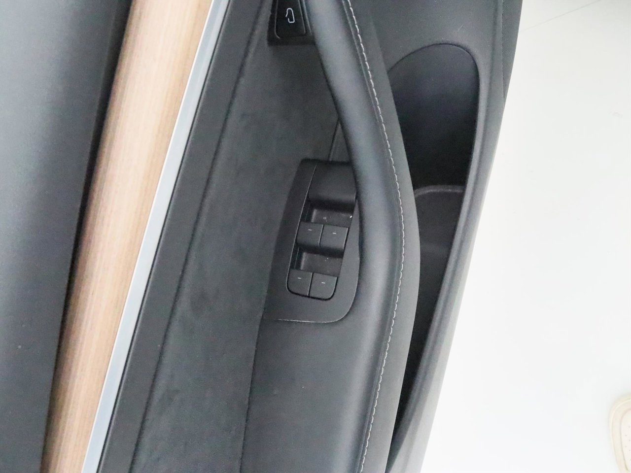 Tesla Model 3 Standard RWD Plus 96,3% SoH UPGRADE [ AMD RYZEN+LFP-ACCU+WARMTEPOMP+AUTOPILOT ] 21