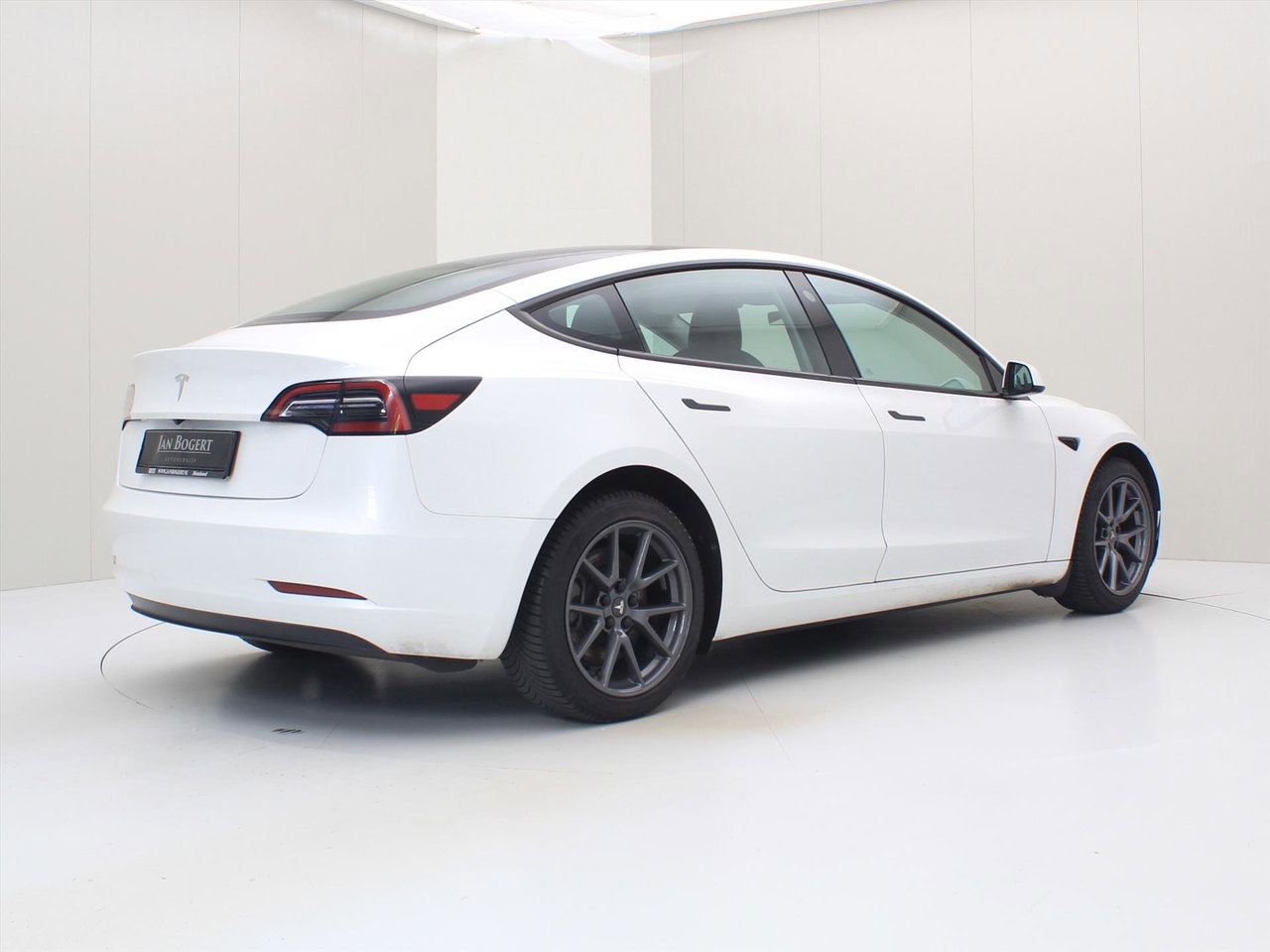 Tesla Model 3 Standard RWD Plus 96,3% SoH UPGRADE [ AMD RYZEN+LFP-ACCU+WARMTEPOMP+AUTOPILOT ] 4