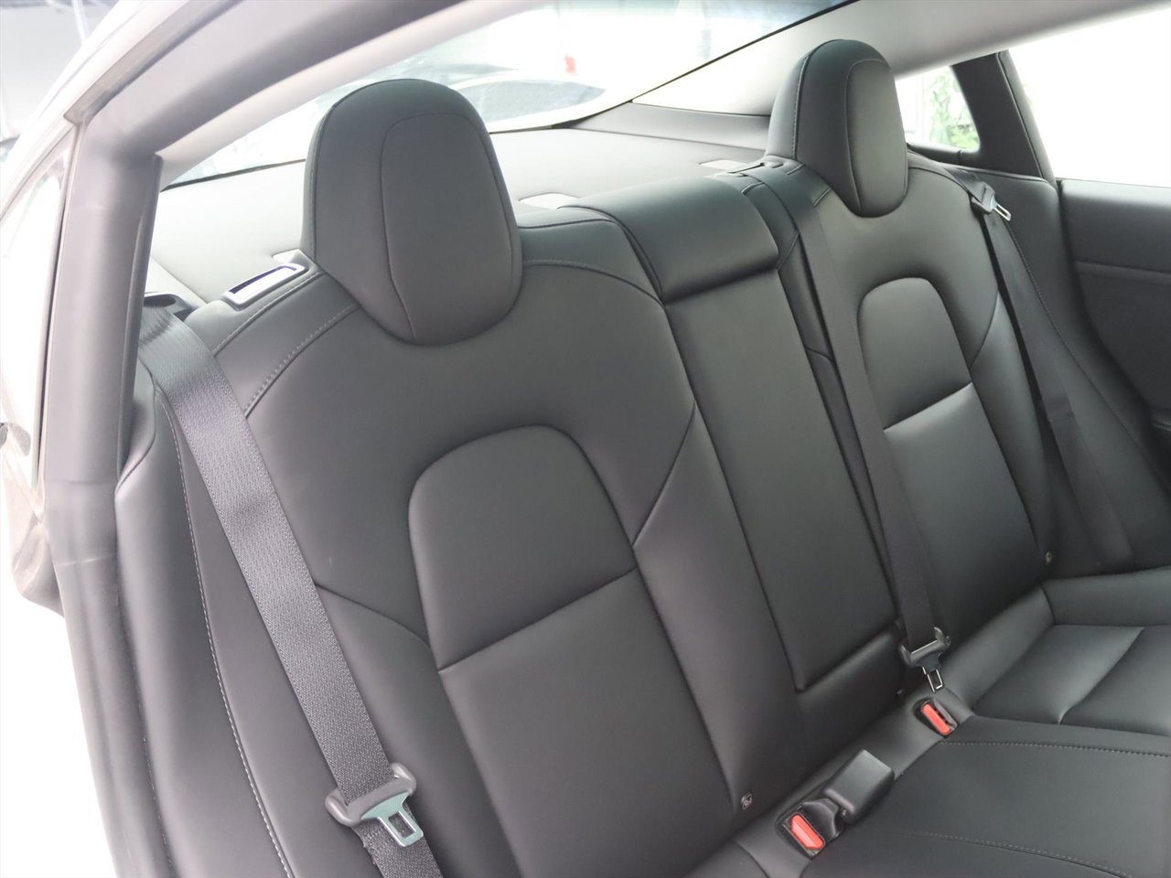 Tesla Model 3 Standard RWD Plus 96,3% SoH UPGRADE [ AMD RYZEN+LFP-ACCU+WARMTEPOMP+AUTOPILOT ] 18