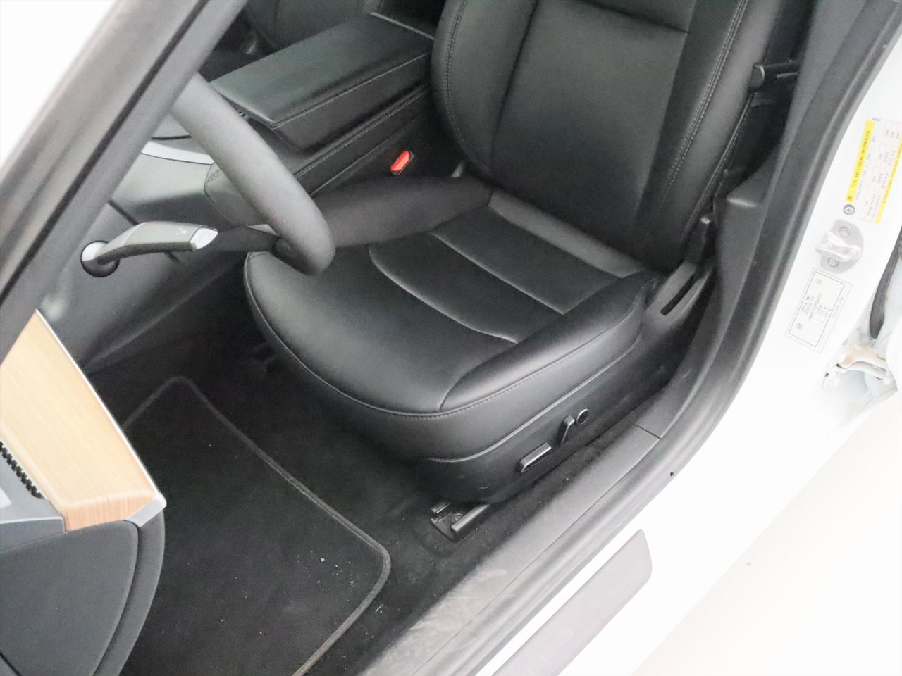 Tesla Model 3 Standard RWD Plus 96,3% SoH UPGRADE [ AMD RYZEN+LFP-ACCU+WARMTEPOMP+AUTOPILOT ] 29