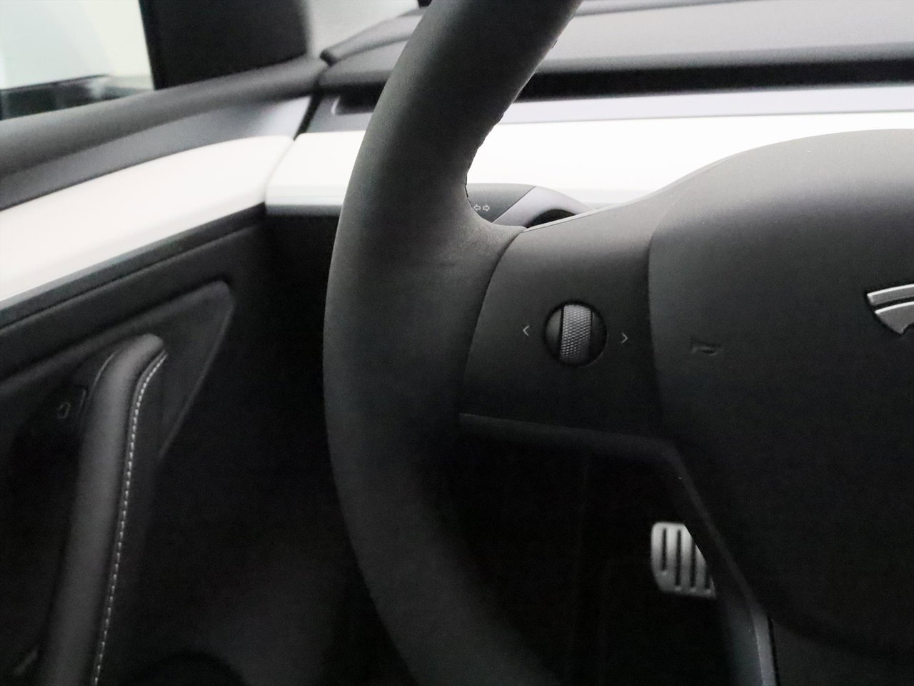 Tesla Model Y Performance 534pk AWD 91.4% SoH [ WIT LEDER+ENHANCED AUTOPILOT+21 INCH+WARMTEPOMP+RYZEN ] 27