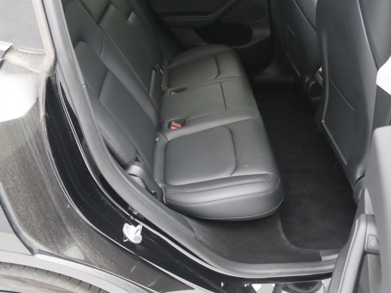 Tesla Model Y Long-Range AWD 92.6% SoH [ TREKHAAK+ENHANCED AUTOPILOT+RYZEN AMD+20 INCH+PREMIUM AUDIO ] 9