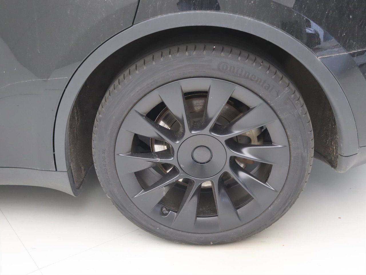 Tesla Model Y Long-Range AWD 92.6% SoH [ TREKHAAK+ENHANCED AUTOPILOT+RYZEN AMD+20 INCH+PREMIUM AUDIO ] 17