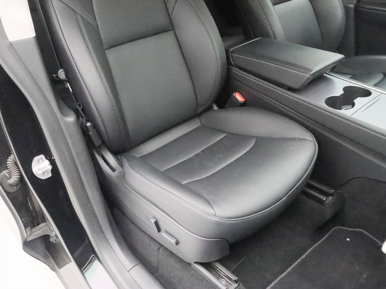 Tesla Model Y Long-Range AWD 92.6% SoH [ TREKHAAK+ENHANCED AUTOPILOT+RYZEN AMD+20 INCH+PREMIUM AUDIO ] 11