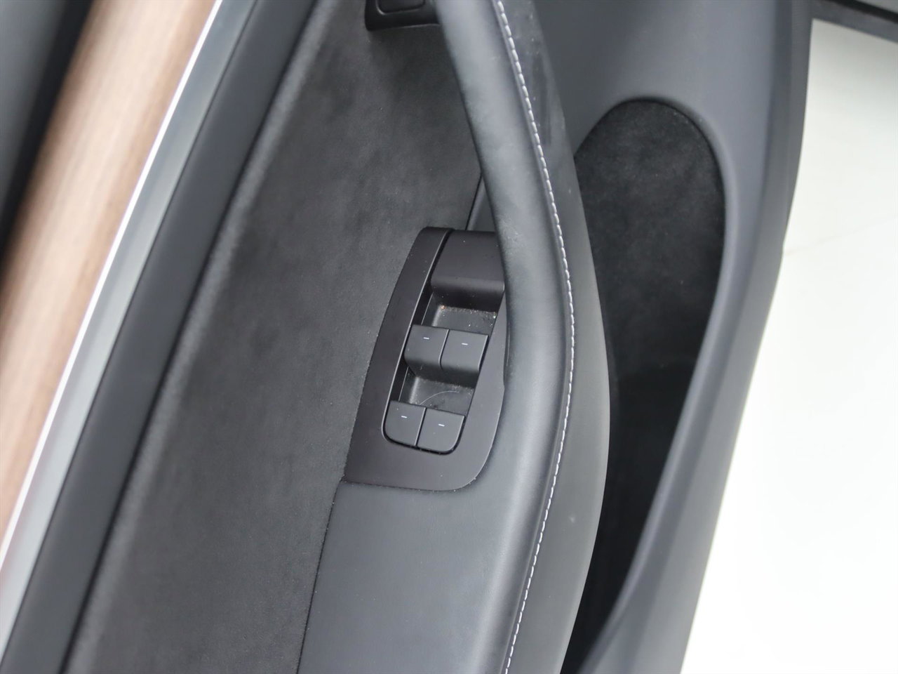Tesla Model Y Performance 534pk AWD 92.3% SoH [ TREKHAAK+ENHANCED AUTOPILOT+21 INCH+WARMTEPOMP+RYZEN ] 24