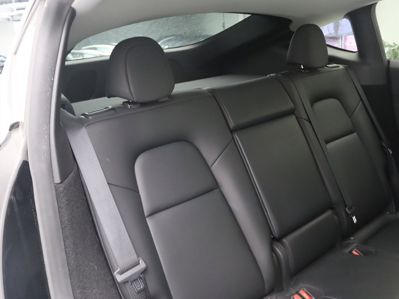 Tesla Model Y Long Range AWD 75kWh 351pk 93.2% SoH AMD RYZEN [ AUTOPILOT+19 INCH+PREMIUM AUDIO ] 17