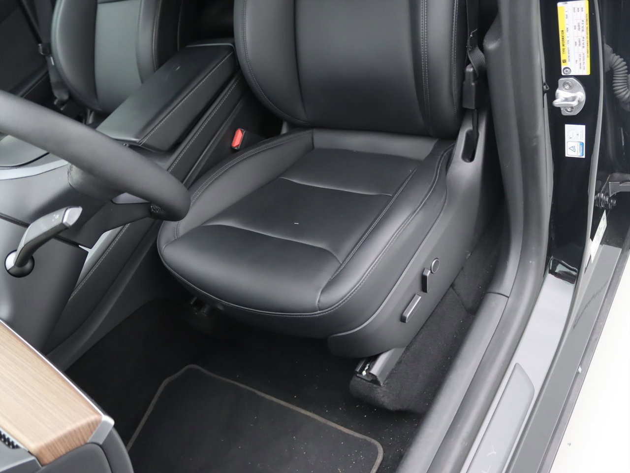 Tesla Model Y Long Range AWD 75kWh 351pk 93.2% SoH AMD RYZEN [ AUTOPILOT+19 INCH+PREMIUM AUDIO ] 26