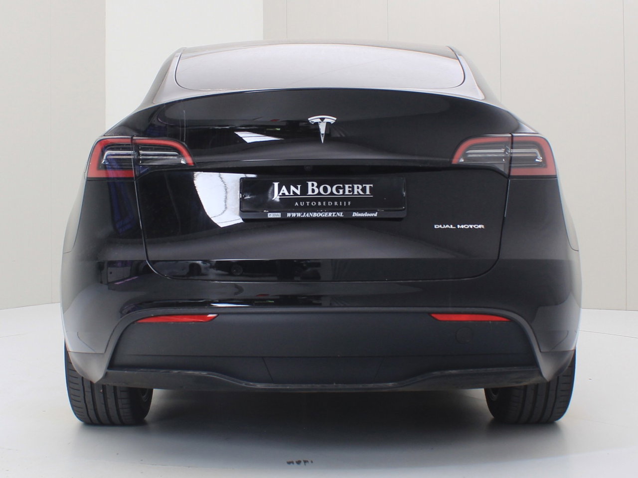 Tesla Model Y Long Range AWD 75kWh 351pk 93.2% SoH AMD RYZEN [ AUTOPILOT+19 INCH+PREMIUM AUDIO ] 7