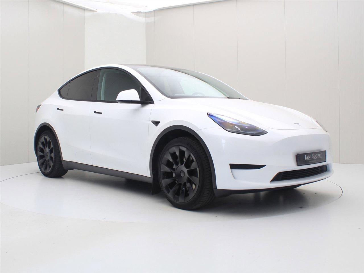 Tesla Model Y Standard RWD Plus 93.2% SoH [ AMD RYZEN+AUTOPILOT+19 INCH+PREMIUM AUDIO ] 4